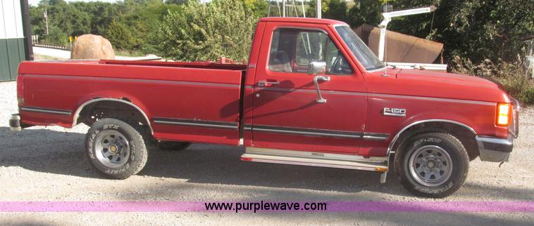 image for item F7139 1987 Ford F150 XLT Lariat pickup truck