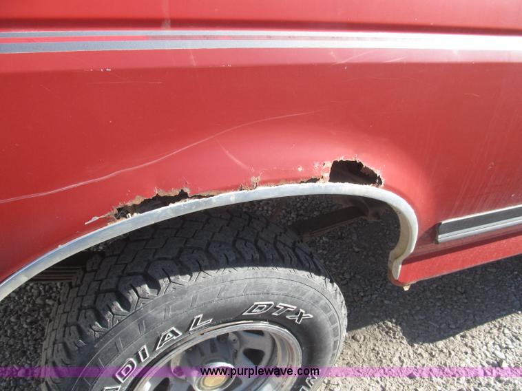 image for item F7139 1987 Ford F150 XLT Lariat pickup truck