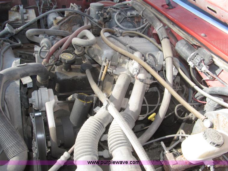 image for item F7139 1987 Ford F150 XLT Lariat pickup truck