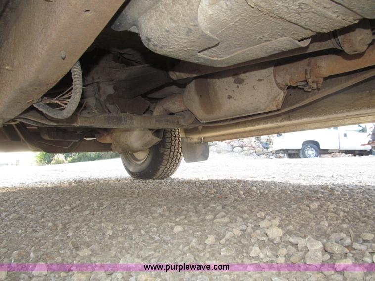 image for item F7139 1987 Ford F150 XLT Lariat pickup truck