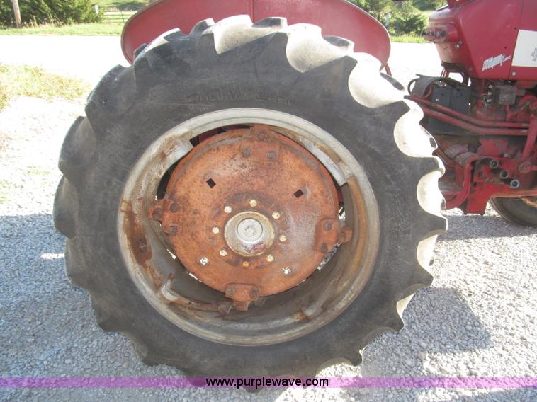 image for item F7140 1957 International 350 tractor