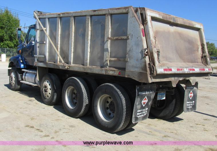 image for item G8949 2001 Sterling LT8500 dump truck