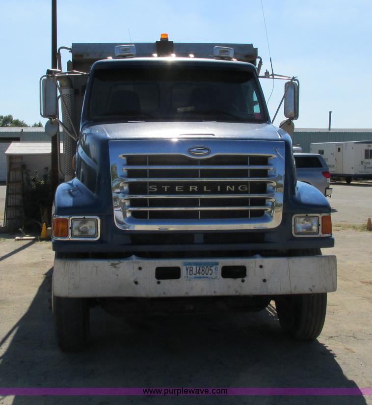 image for item G8949 2001 Sterling LT8500 dump truck
