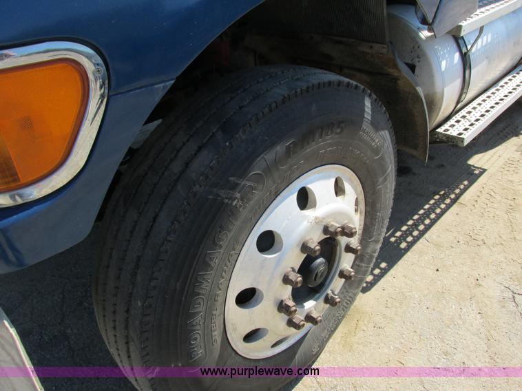 image for item G8949 2001 Sterling LT8500 dump truck