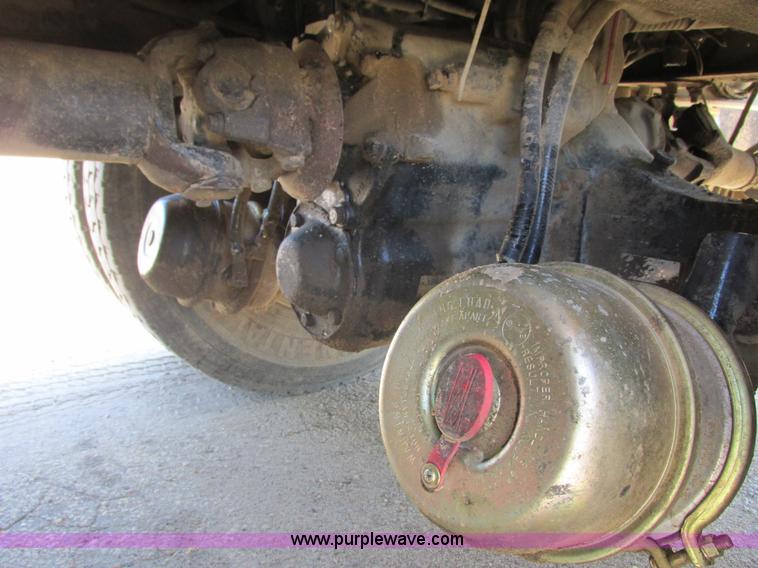 image for item G8949 2001 Sterling LT8500 dump truck