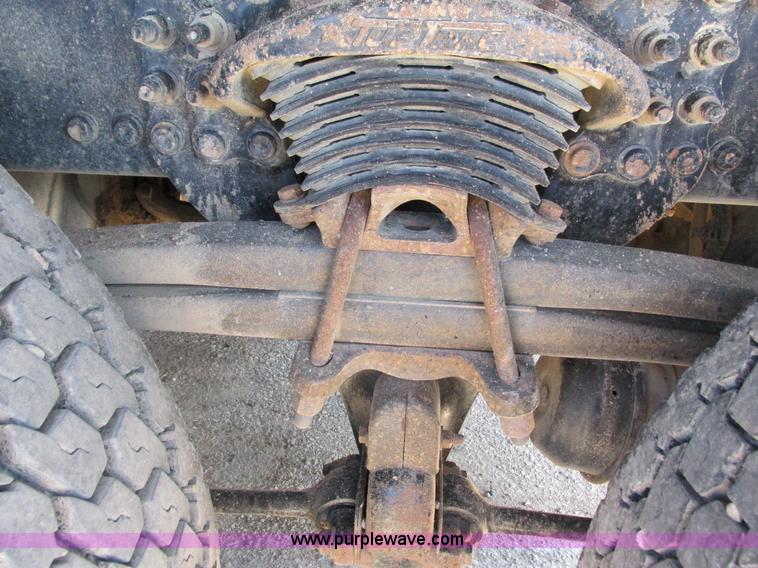 image for item G8949 2001 Sterling LT8500 dump truck