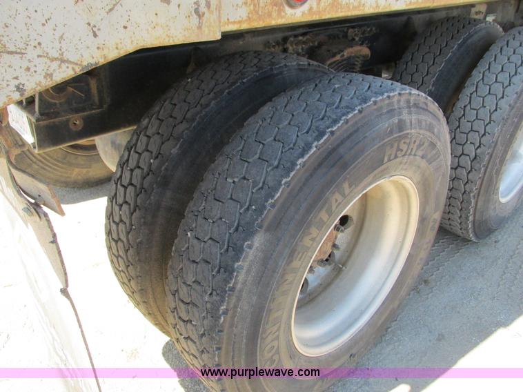 image for item G8949 2001 Sterling LT8500 dump truck