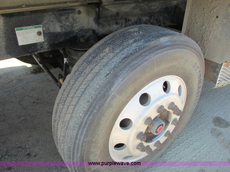 image for item G8949 2001 Sterling LT8500 dump truck