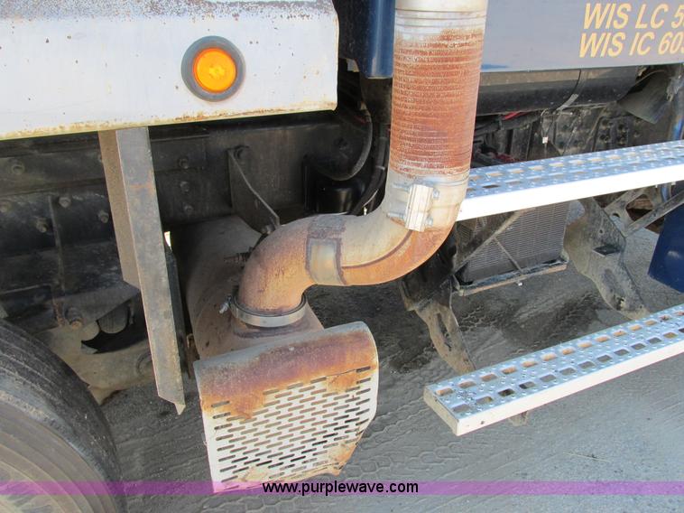 image for item G8949 2001 Sterling LT8500 dump truck