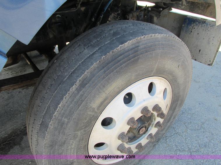 image for item G8949 2001 Sterling LT8500 dump truck