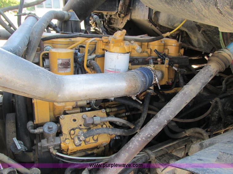 image for item G8949 2001 Sterling LT8500 dump truck