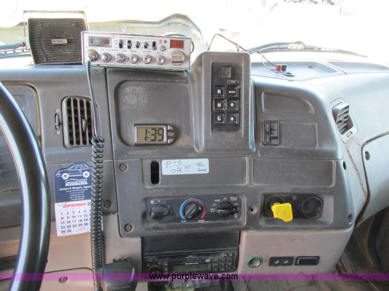 image for item G8949 2001 Sterling LT8500 dump truck