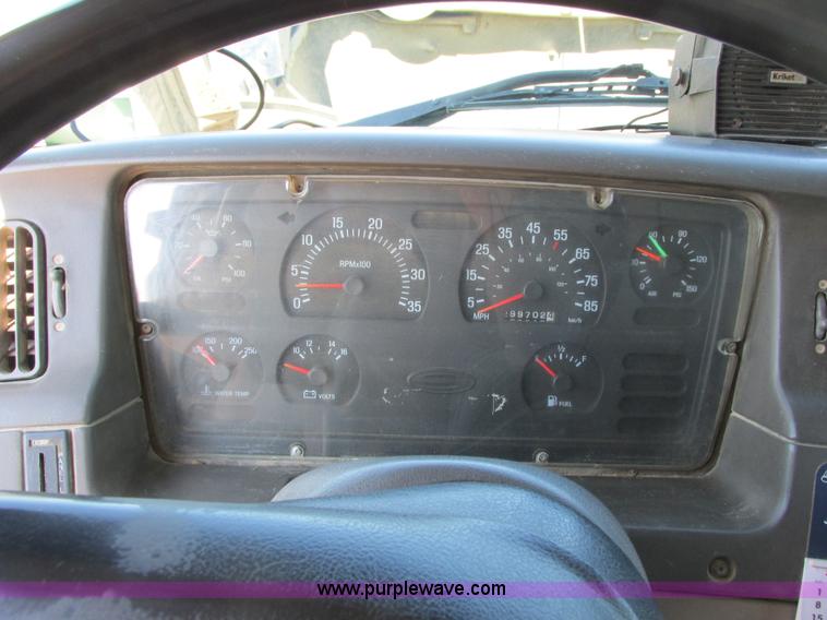 image for item G8949 2001 Sterling LT8500 dump truck