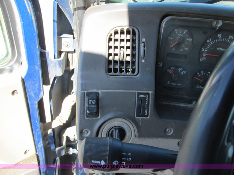 image for item G8949 2001 Sterling LT8500 dump truck