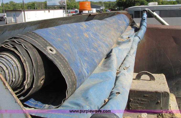 image for item G8949 2001 Sterling LT8500 dump truck