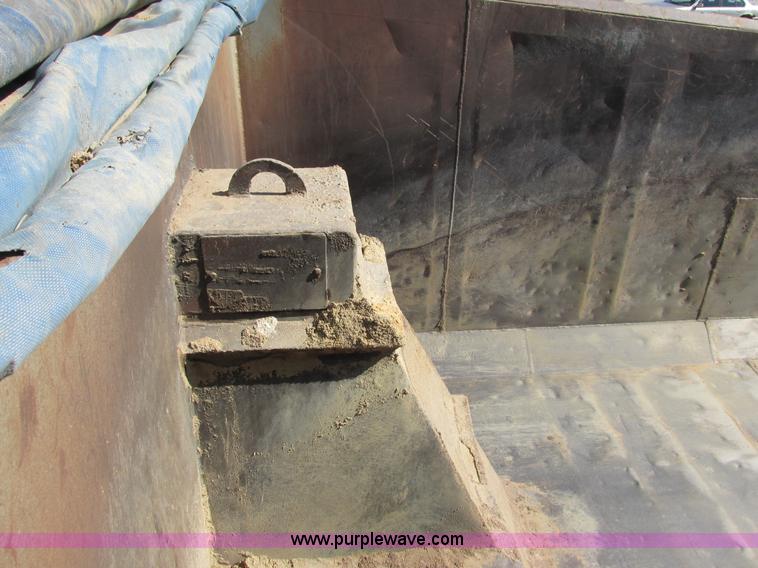 image for item G8949 2001 Sterling LT8500 dump truck