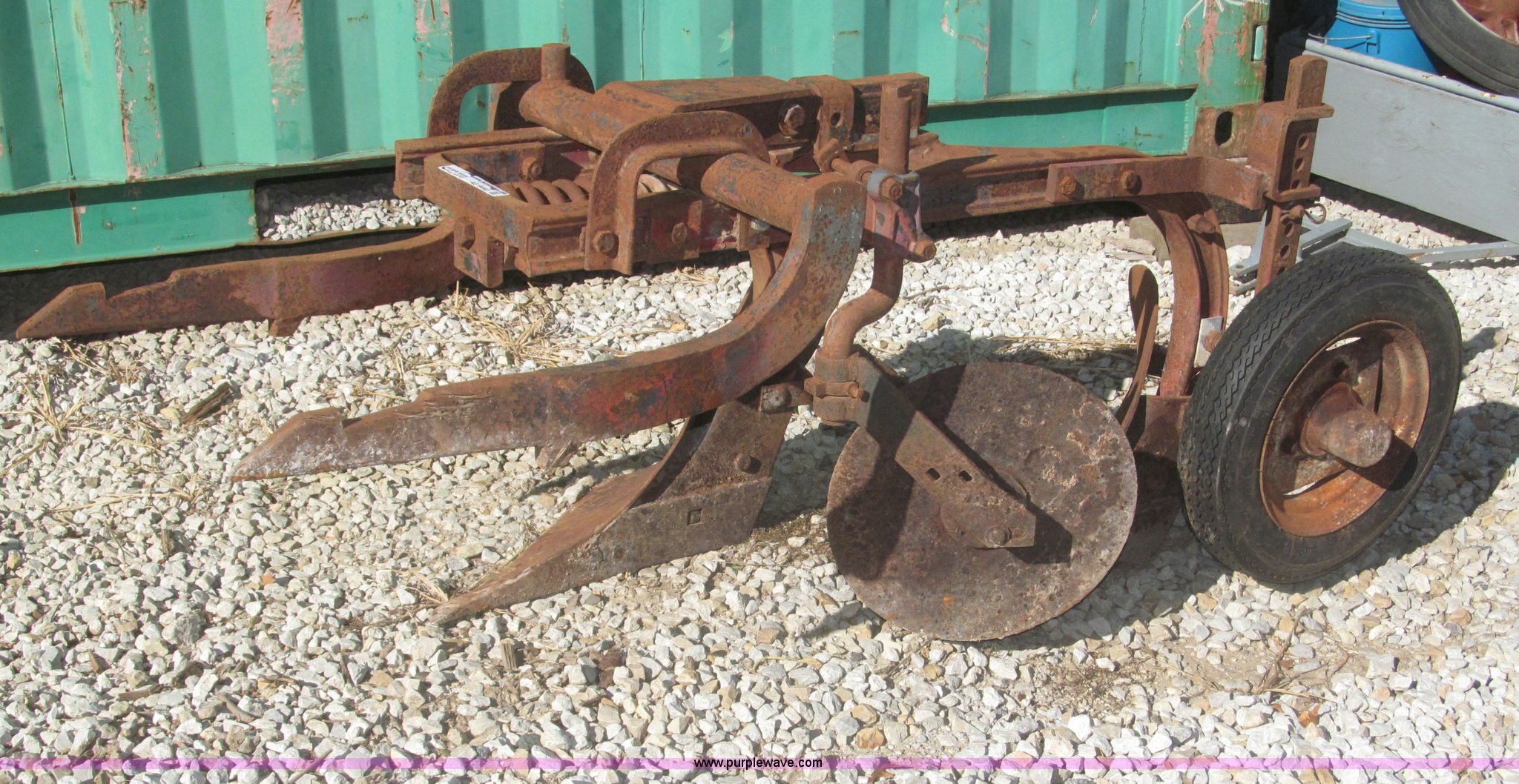 International fast hitch two bottom moldboard plow in Red Oak, IA