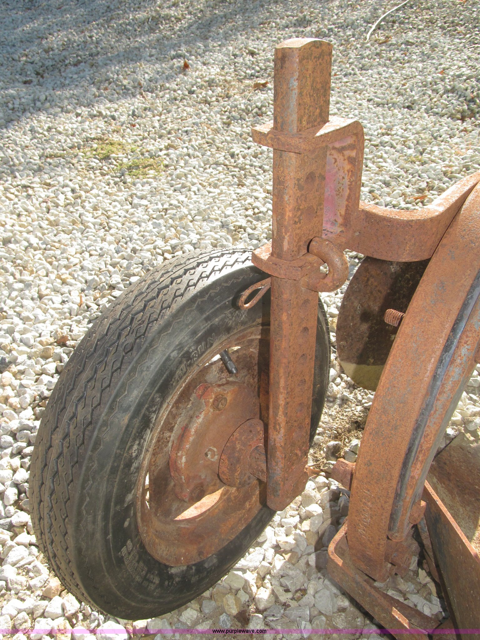International fast hitch two bottom moldboard plow in Red Oak, IA
