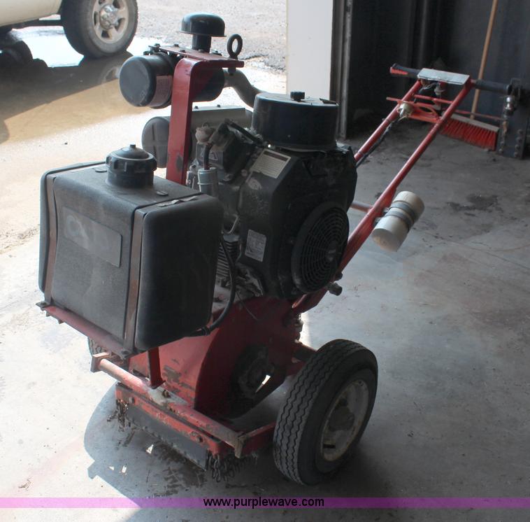 image for item AU9438 1999 Crafco 200 crack router