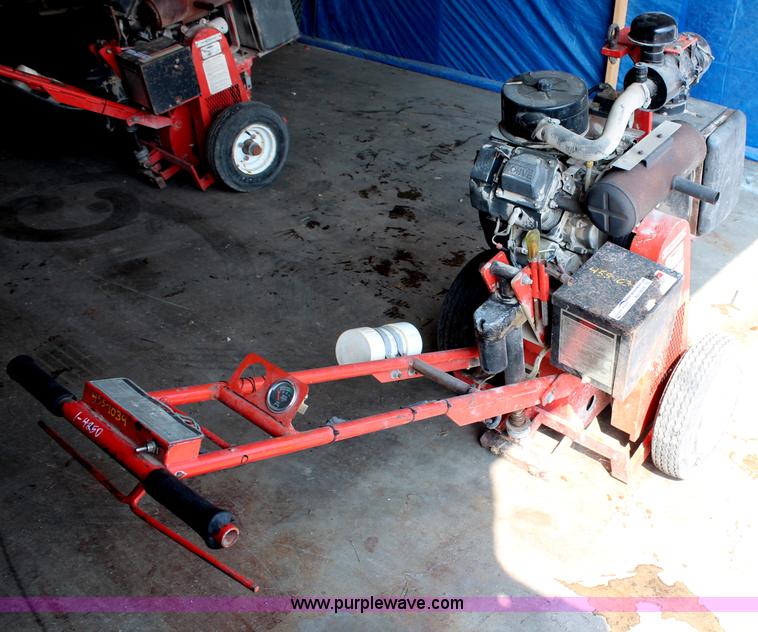 image for item AU9438 1999 Crafco 200 crack router