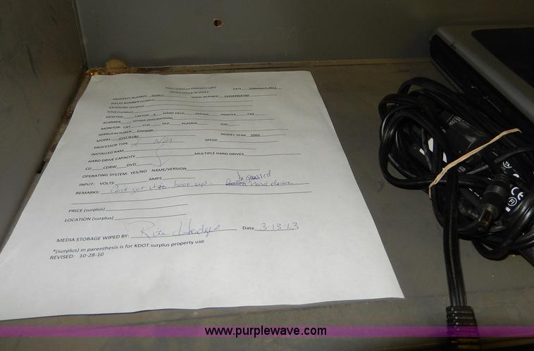 image for item AV9630 2002 Compaq EVO N180 laptop computer