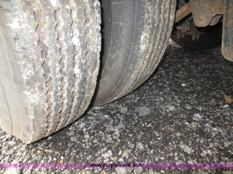 image for item D5933 1996 Landoll 345-31 trailer