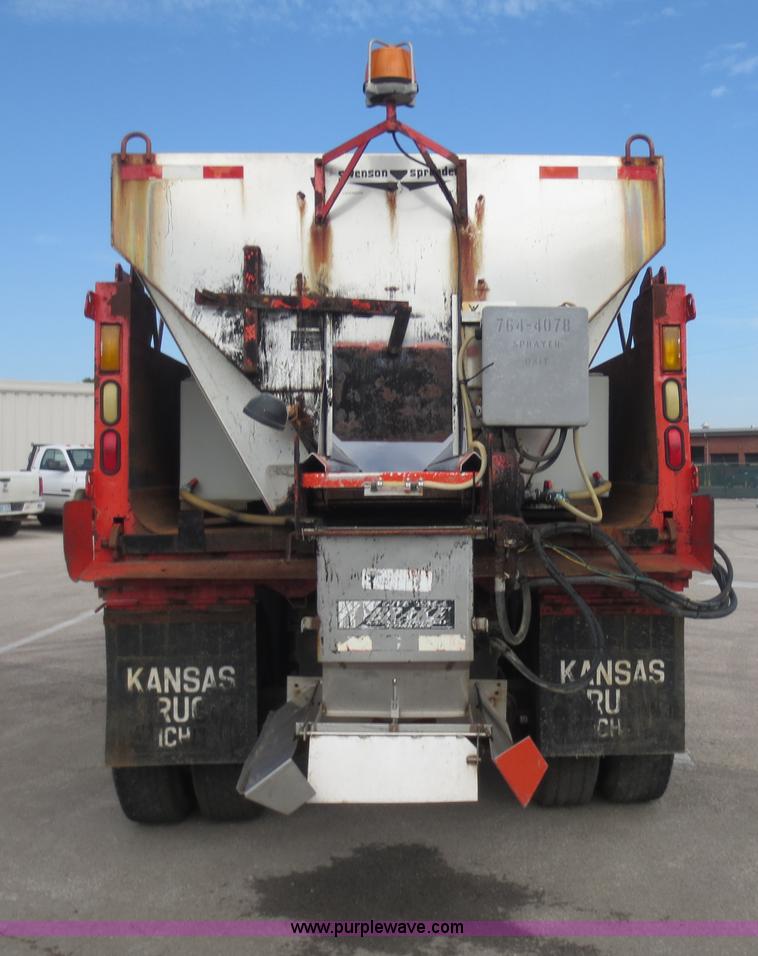 image for item D5935 1997 International 4900 dump truck