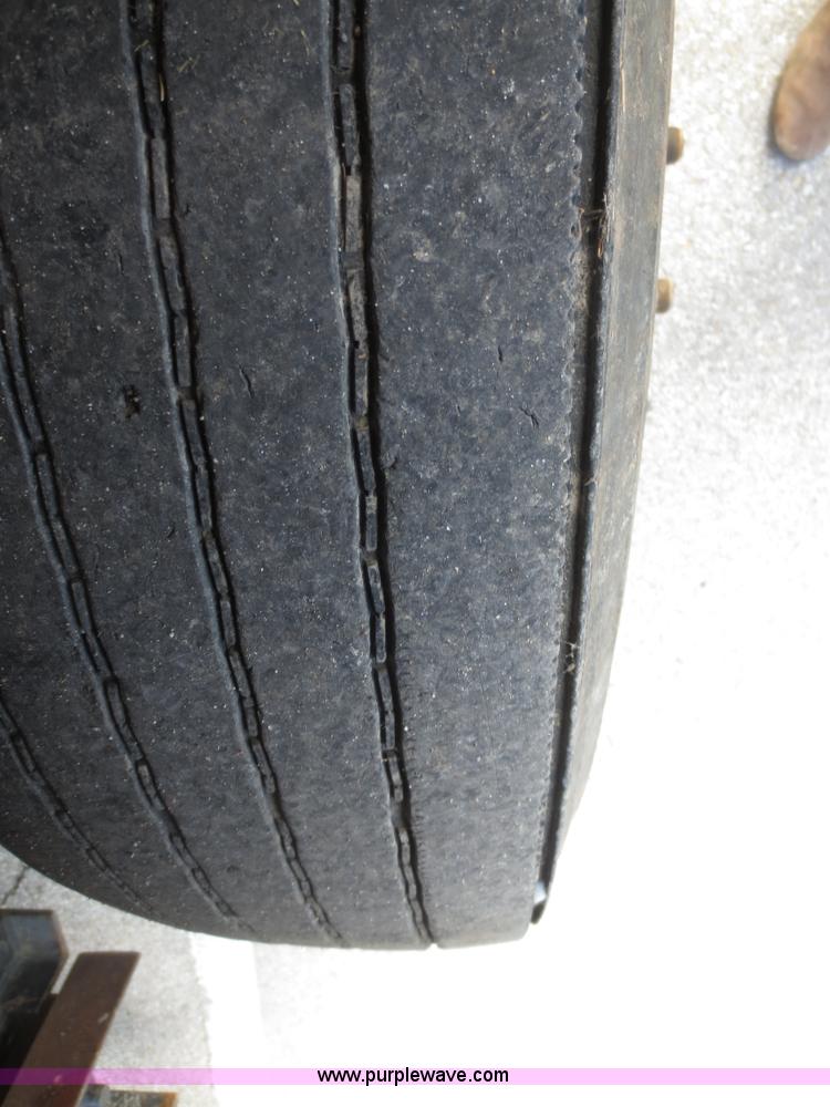 image for item D5935 1997 International 4900 dump truck