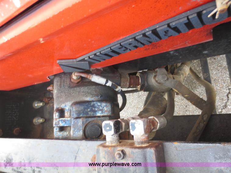 image for item D5935 1997 International 4900 dump truck