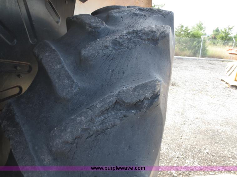 image for item D5939 1998 New Holland 5640SL tractor