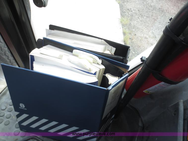 image for item D5939 1998 New Holland 5640SL tractor