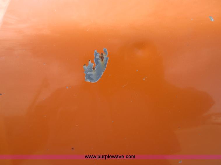 image for item D5940 2002 Chevrolet Silverado 2500HD utility truck