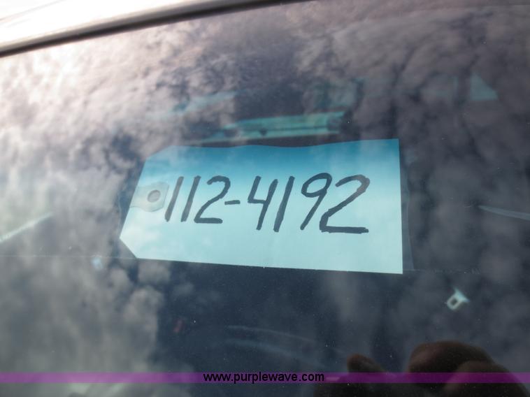 image for item D5940 2002 Chevrolet Silverado 2500HD utility truck