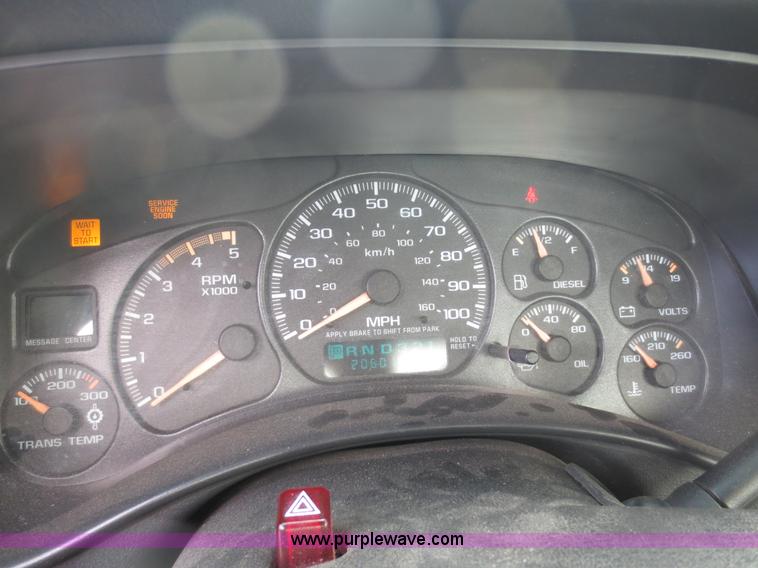 image for item D5941 2002 Chevrolet Silverado 2500HD pickup truck