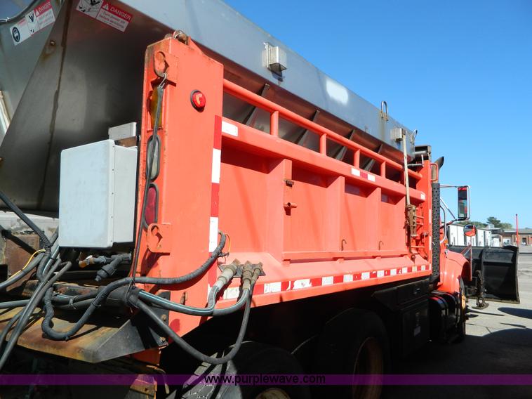 image for item D6064 1999 International 4900 dump truck
