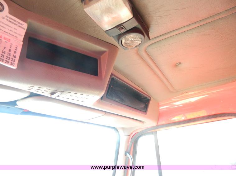 image for item D6064 1999 International 4900 dump truck