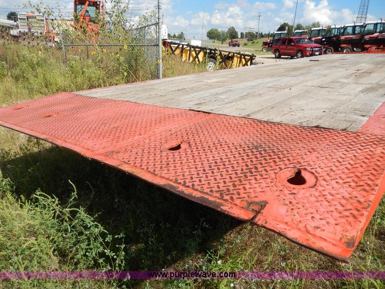 image for item H6834 1997 Landoll 345-31 trailer