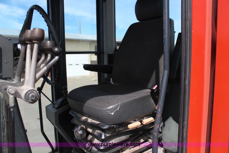 image for item H6836 1997 Galion 830B motor grader