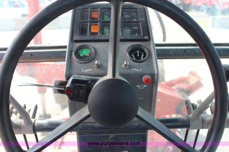 image for item H6836 1997 Galion 830B motor grader