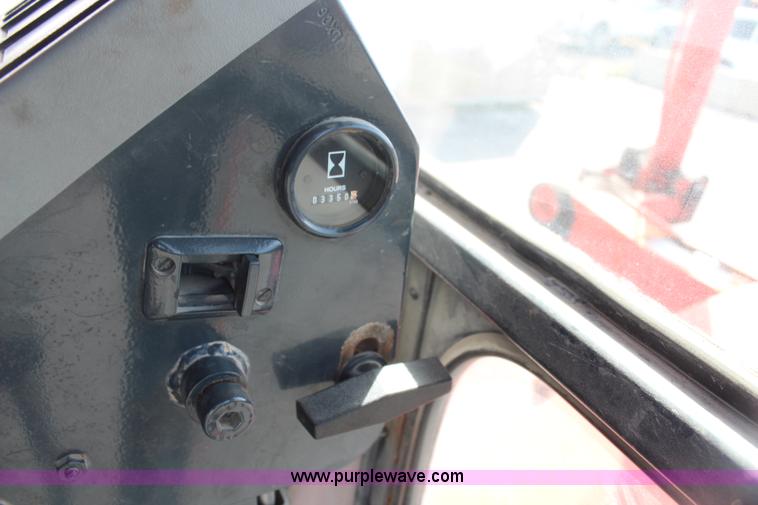 image for item H6836 1997 Galion 830B motor grader