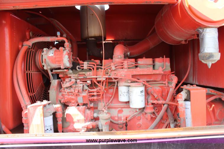 image for item H6836 1997 Galion 830B motor grader