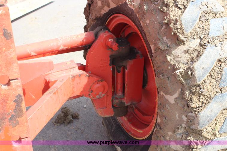 image for item H6836 1997 Galion 830B motor grader