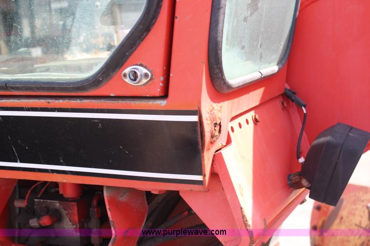 image for item H6836 1997 Galion 830B motor grader