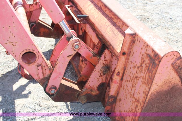 image for item H6908 1997 New Holland 7740SL MFWD tractor