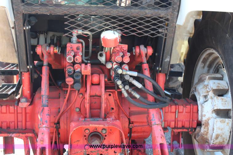 image for item H6908 1997 New Holland 7740SL MFWD tractor