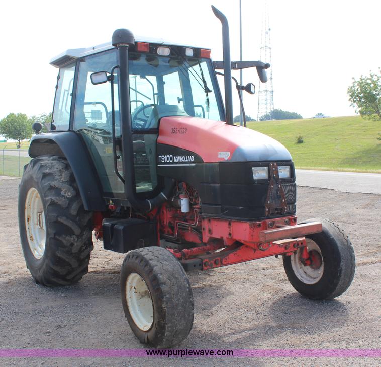 image for item H6909 1999 Ford New Holland TS100 tractor