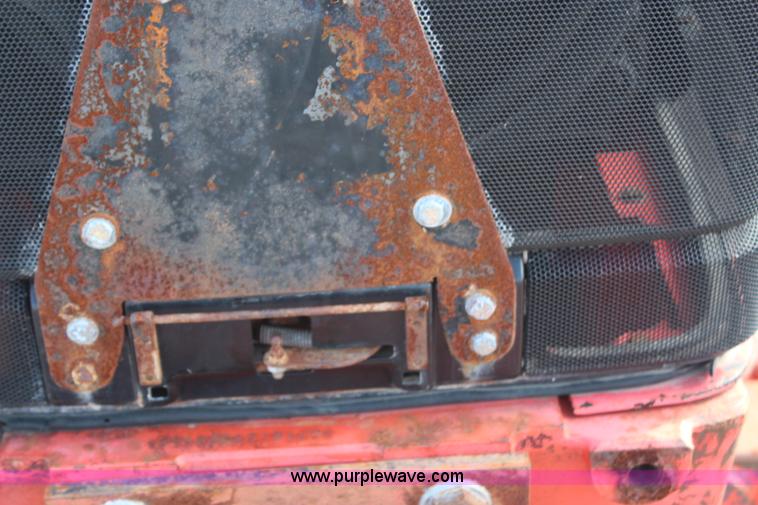 image for item H6909 1999 Ford New Holland TS100 tractor