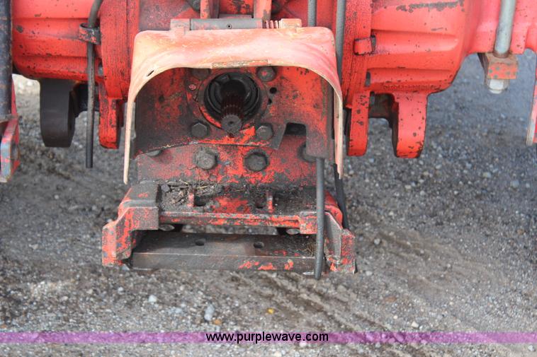 image for item H6909 1999 Ford New Holland TS100 tractor