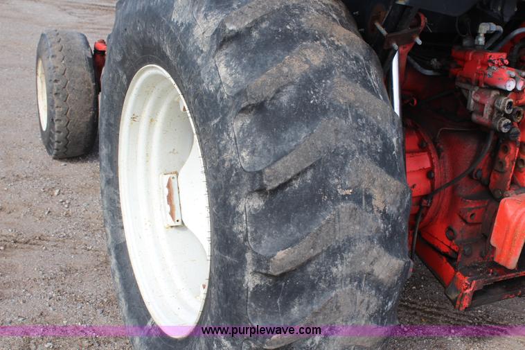 image for item H6909 1999 Ford New Holland TS100 tractor