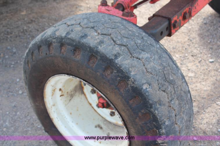 image for item H6909 1999 Ford New Holland TS100 tractor